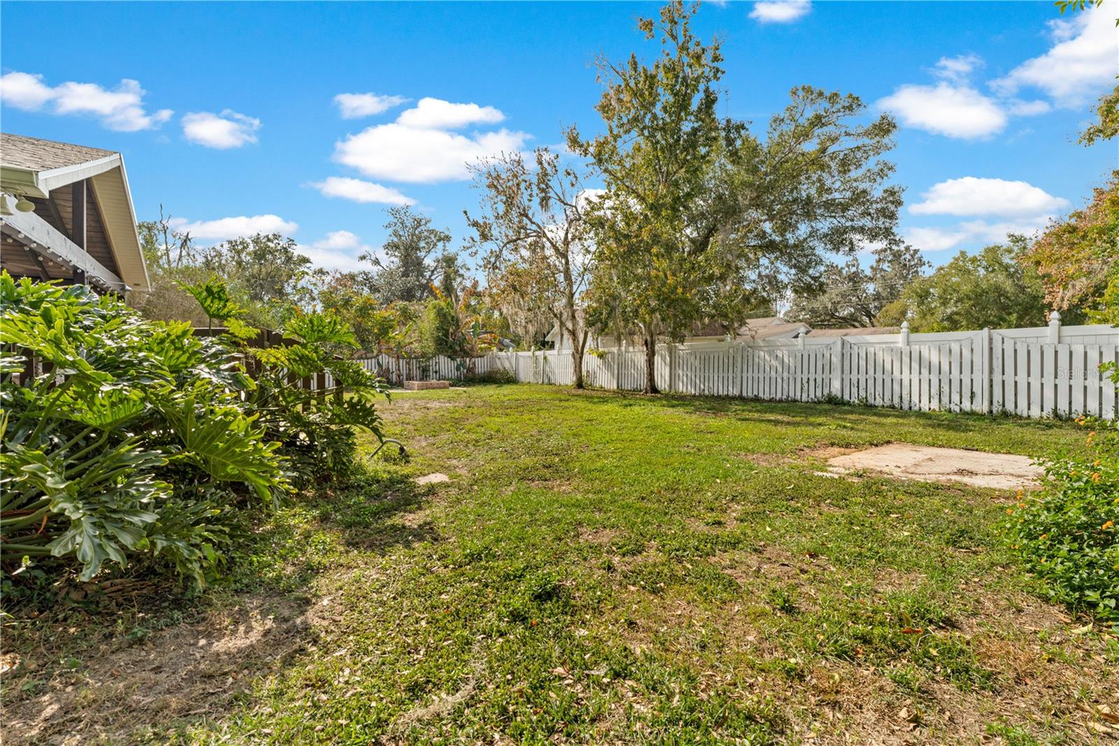 COLLEGE PLACE - Residential