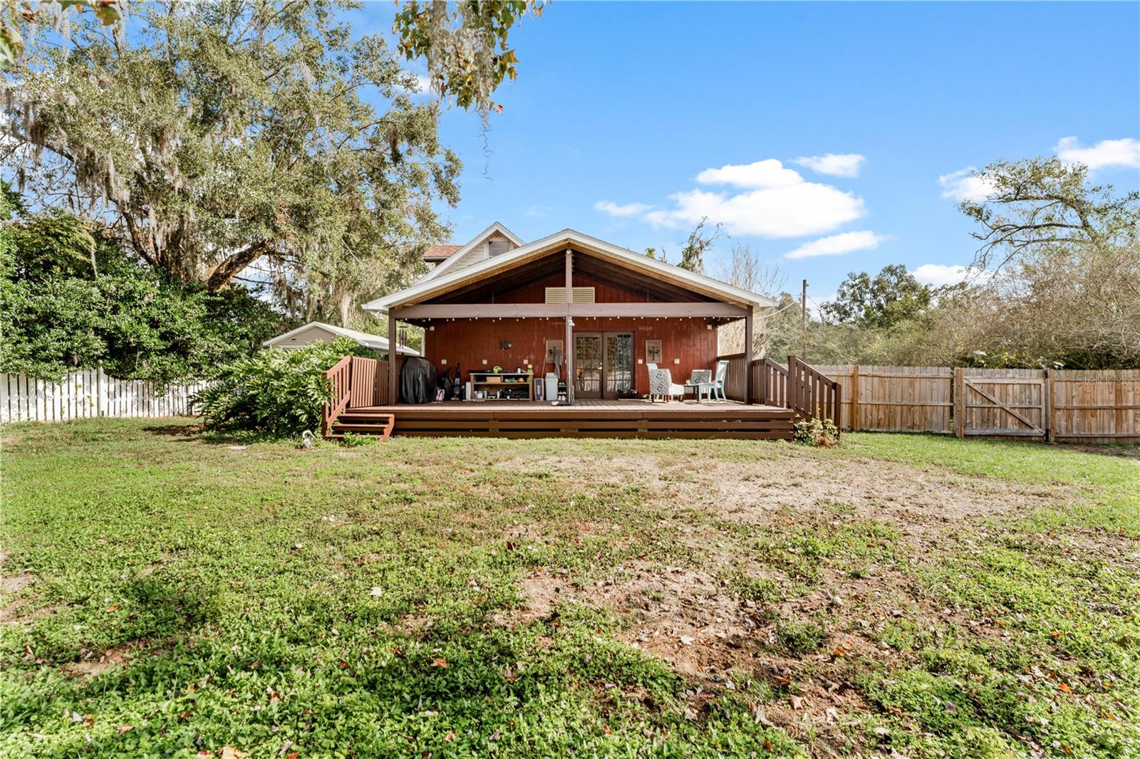 COLLEGE PLACE - Residential