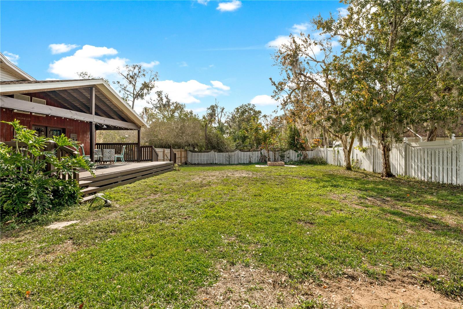 COLLEGE PLACE - Residential