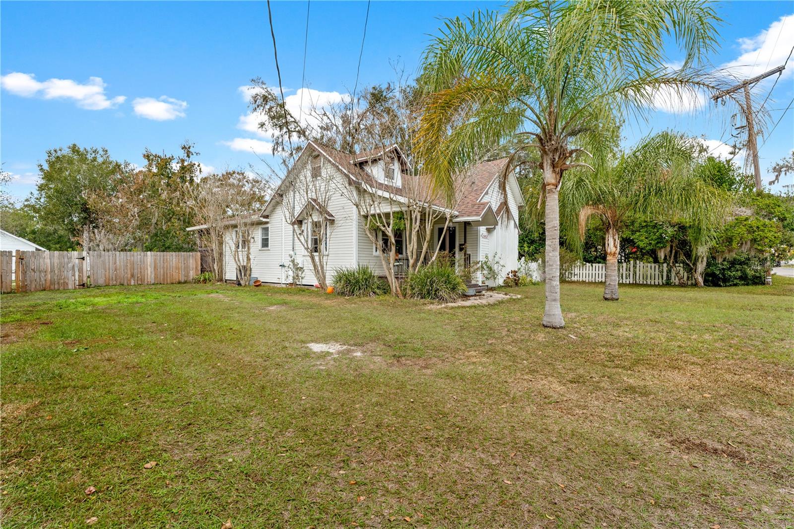 COLLEGE PLACE - Residential