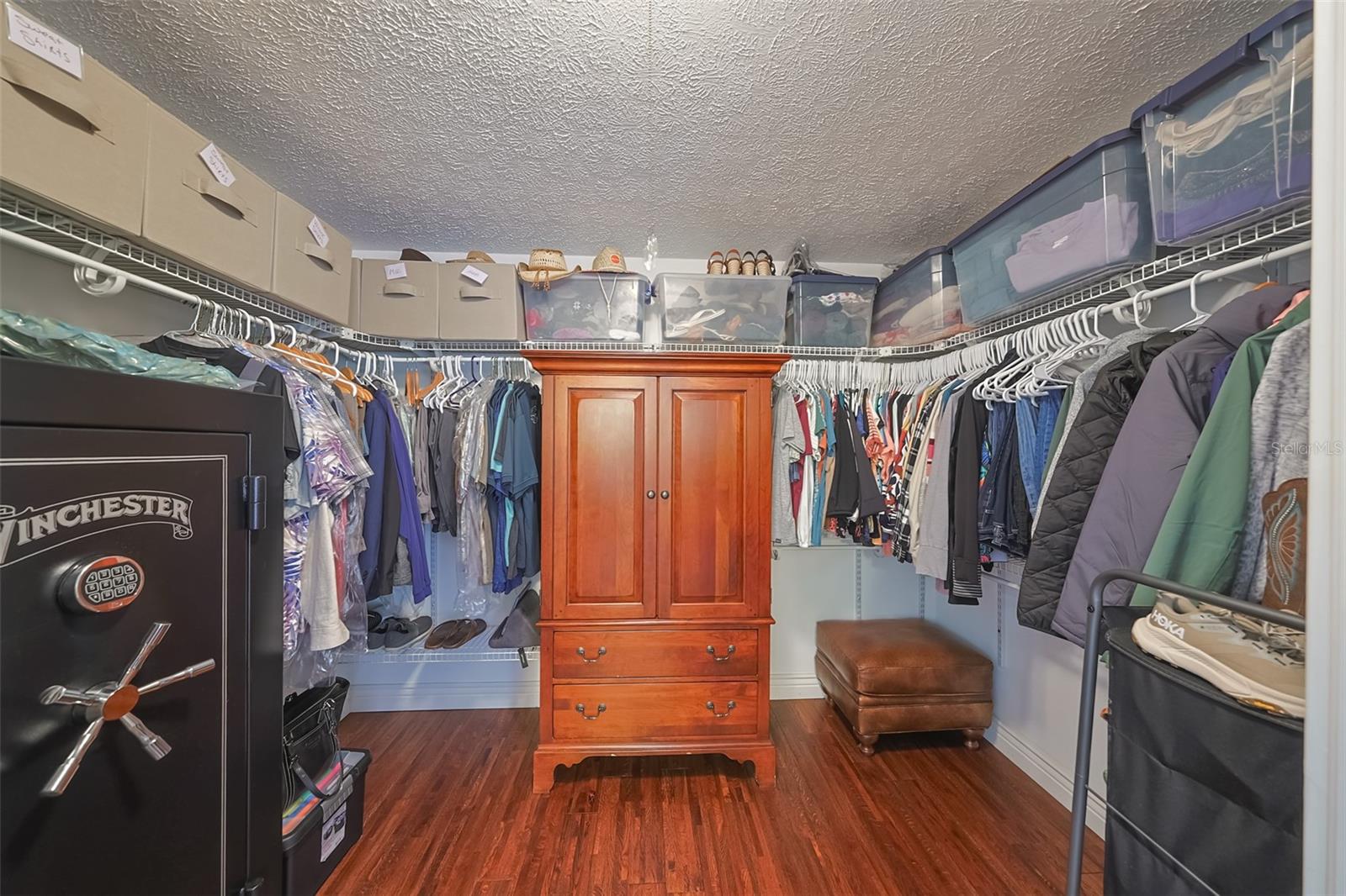 A RESUB OF A POR OF APOLLO - Residential