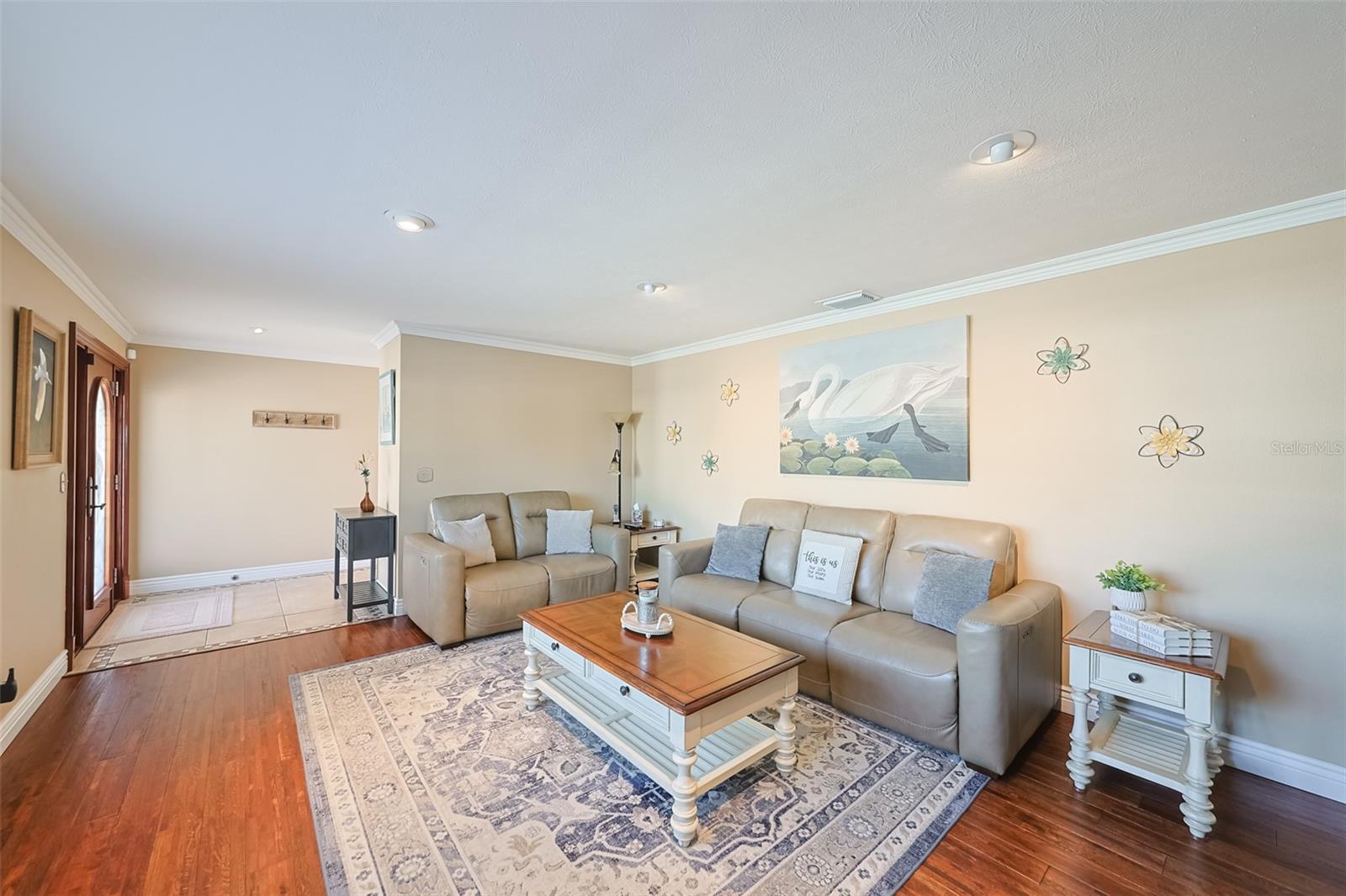 A RESUB OF A POR OF APOLLO - Residential