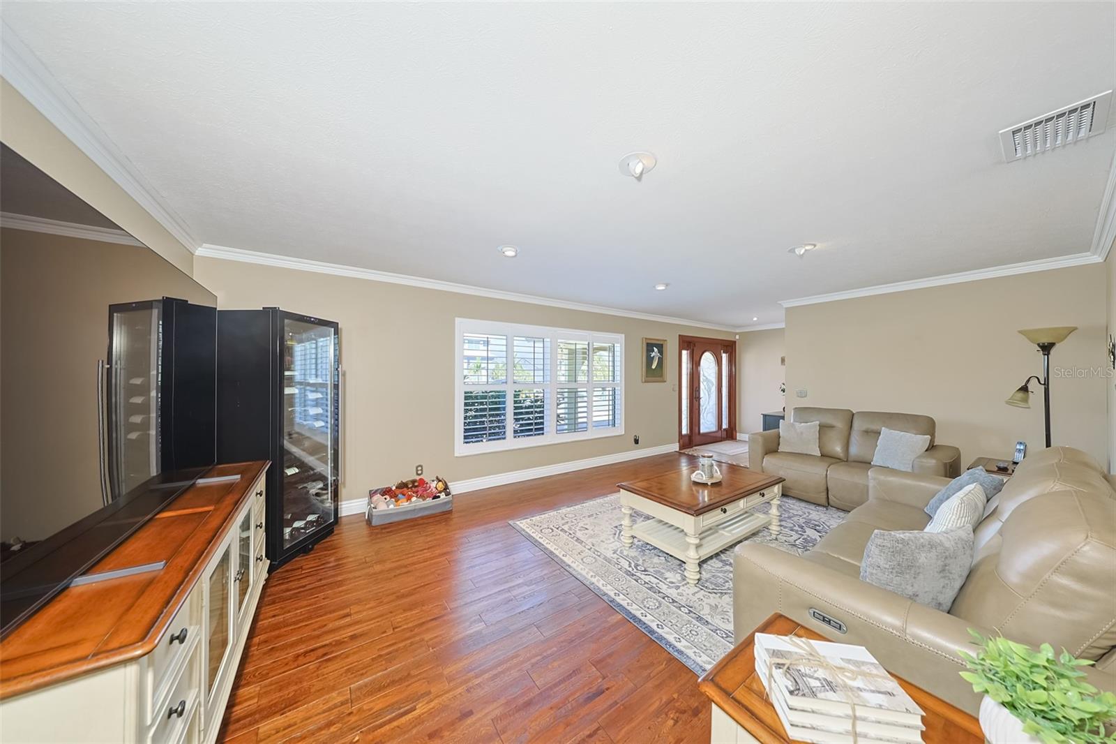 A RESUB OF A POR OF APOLLO - Residential