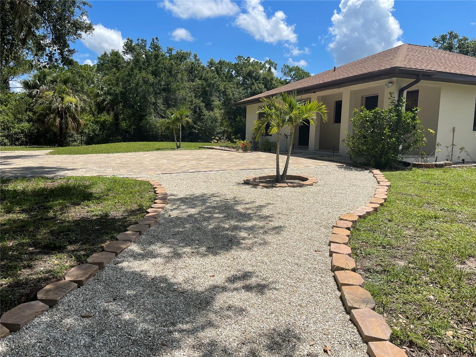 EVERGLADE ESTATES - Residential