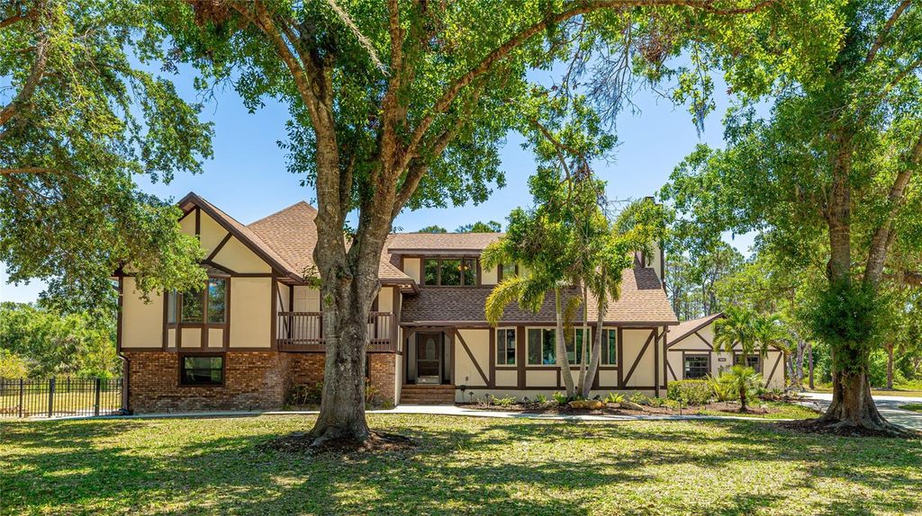 Photo of 222 High Point Drive, Venice, FL 34292 (MLS # A4649772)