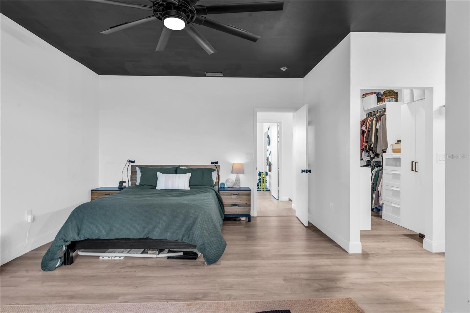 NATIONSBANK NA - Residential