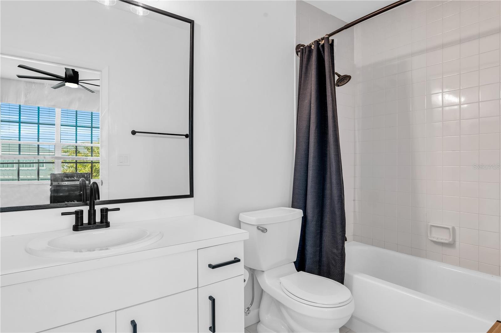 NATIONSBANK NA - Residential