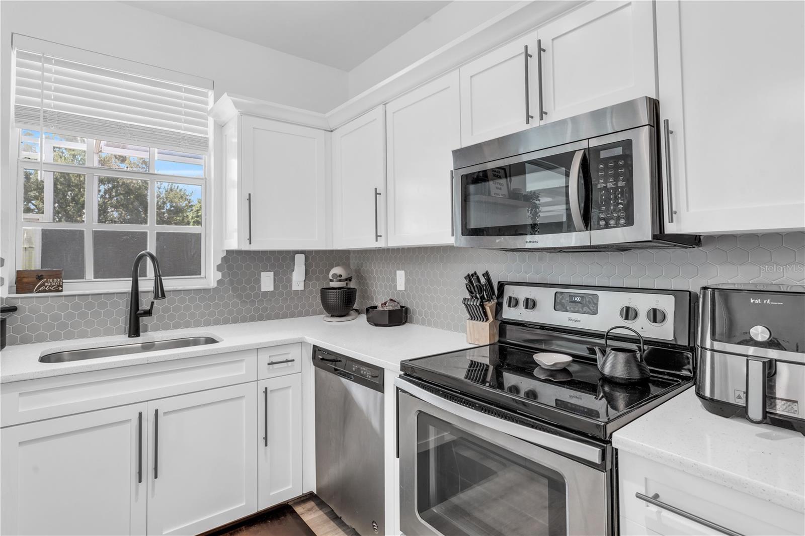 NATIONSBANK NA - Residential