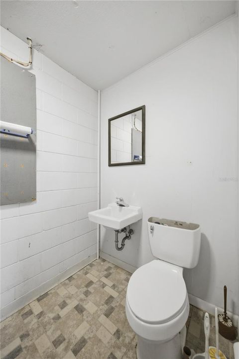 Tiny photo for 120 N Main Street, Bushnell, FL 33513 (MLS # OM720804)
