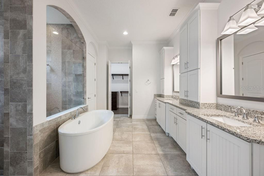 CANOPY OAKS PH 1 - Residential