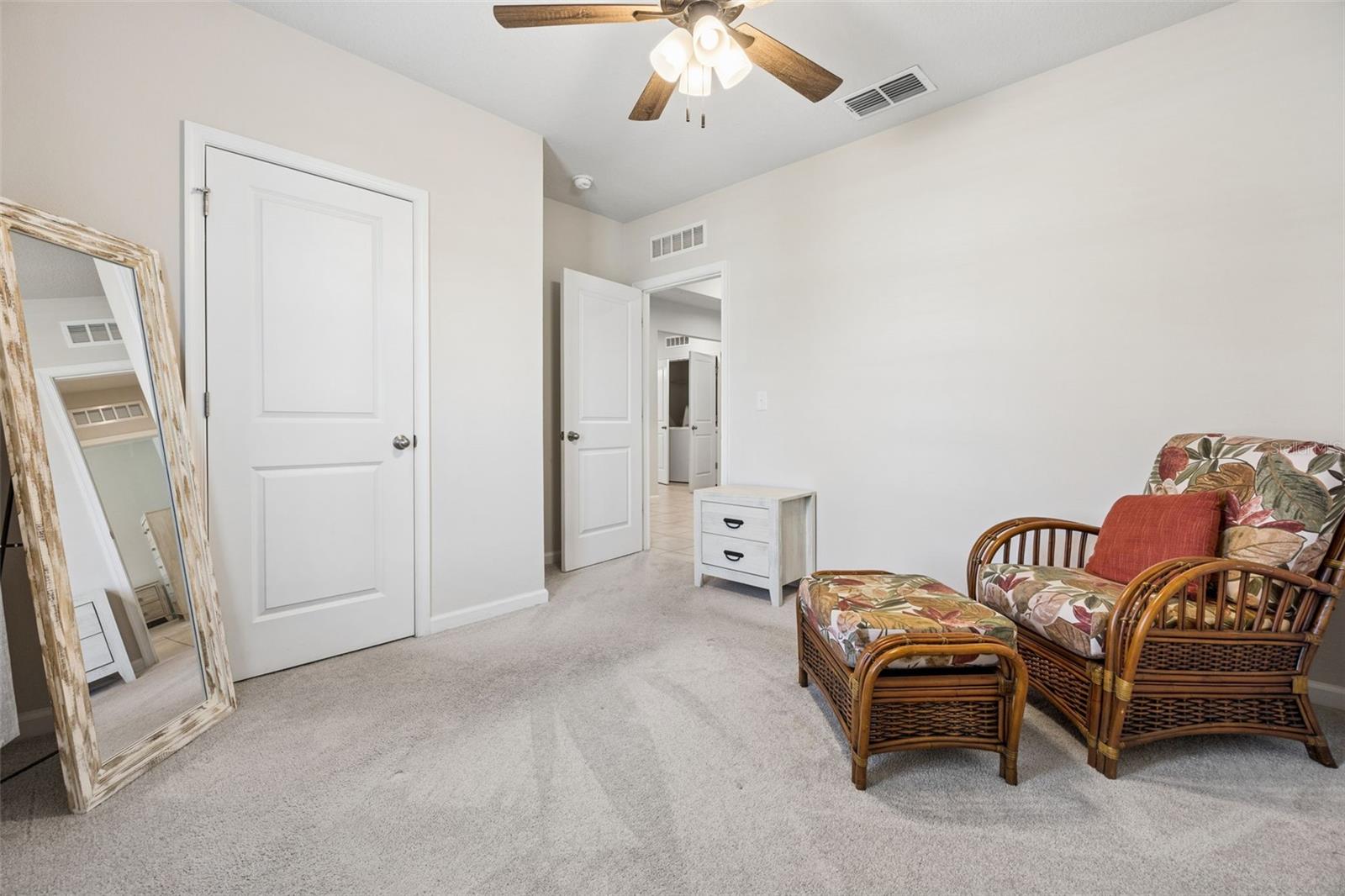 SOUTHERN XING - Residential