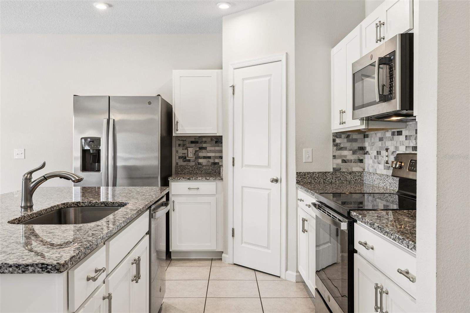 SOUTHERN XING - Residential
