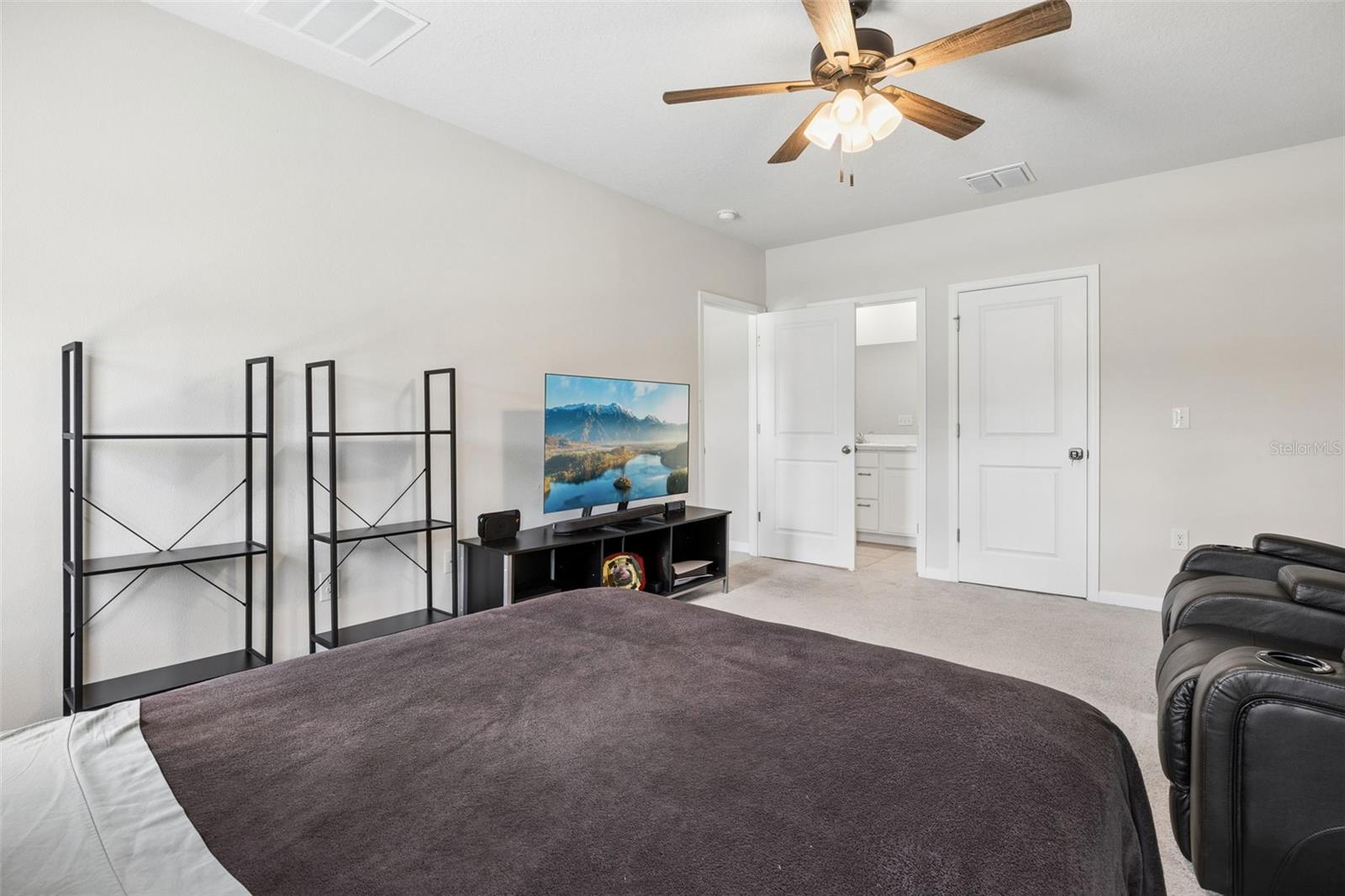 SOUTHERN XING - Residential