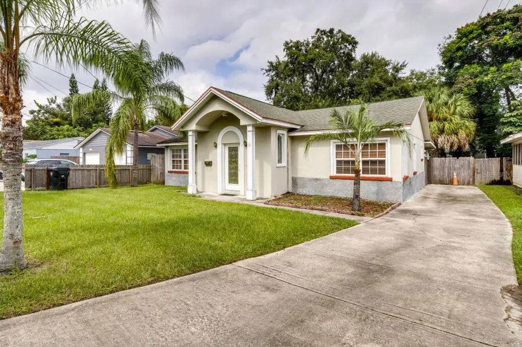 Photo of 125 Page Street, Orlando, FL 32806 (MLS # O6419347)
