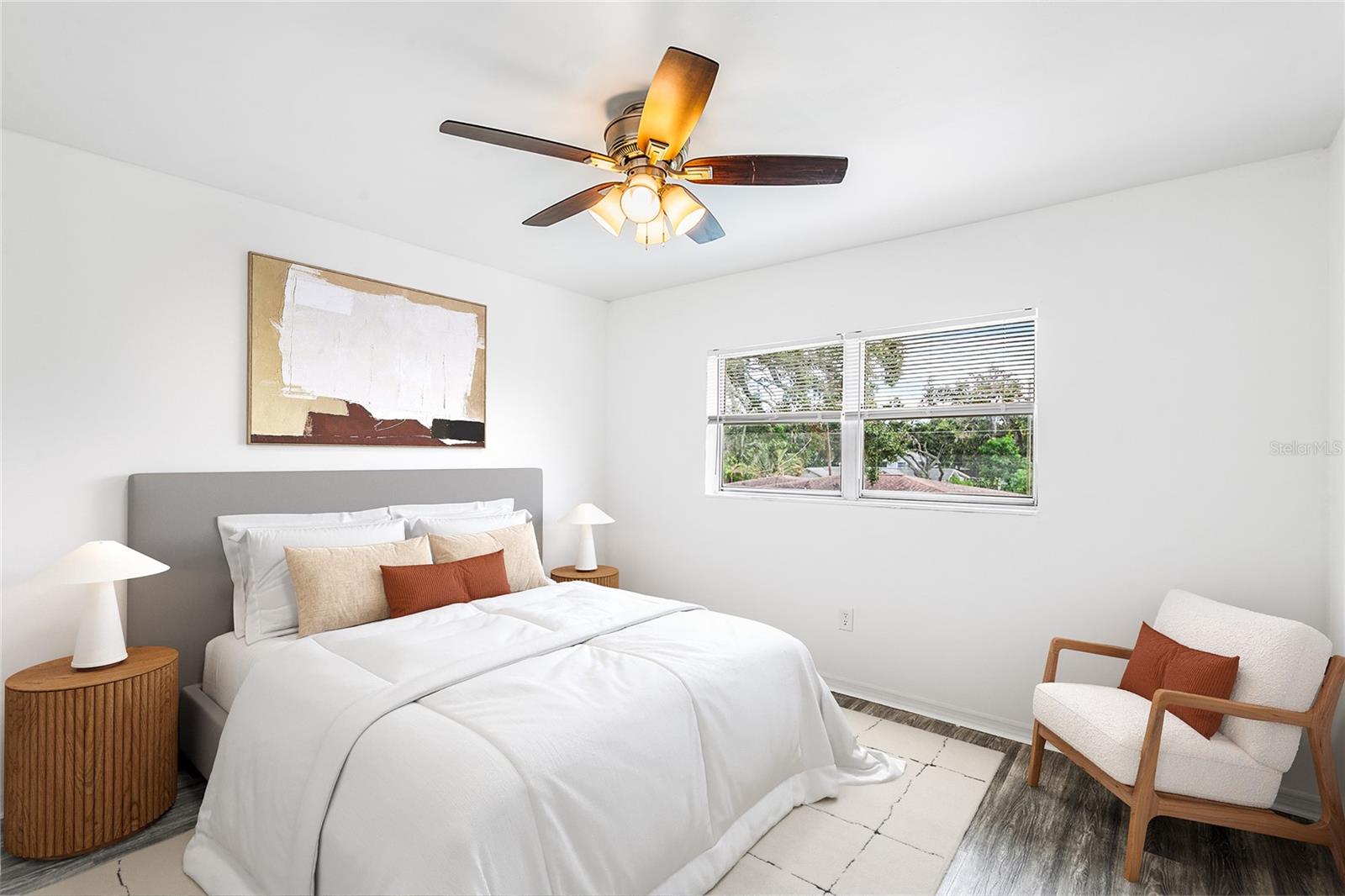 VILLA ROBLE APARTMENTS - Residential Lease