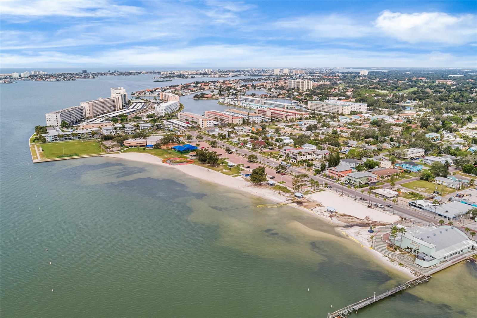 VILLA ROBLE APARTMENTS - Residential Lease