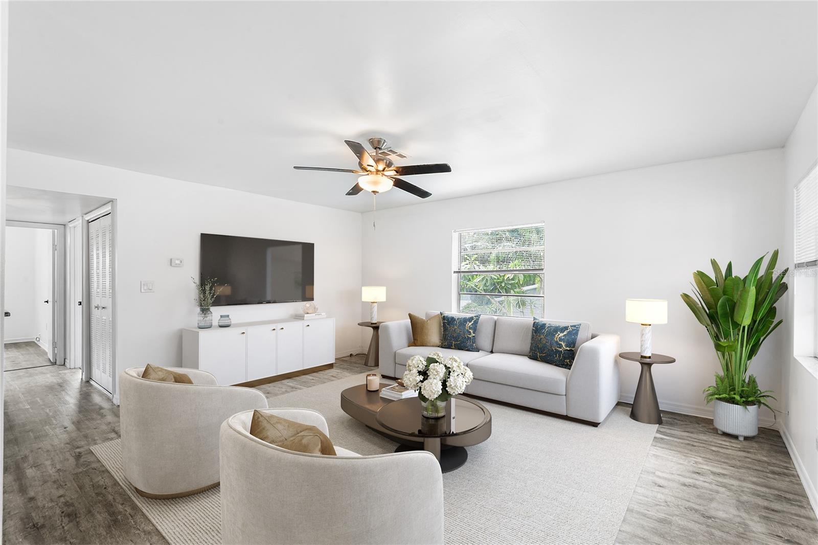 VILLA ROBLE APARTMENTS - Residential Lease