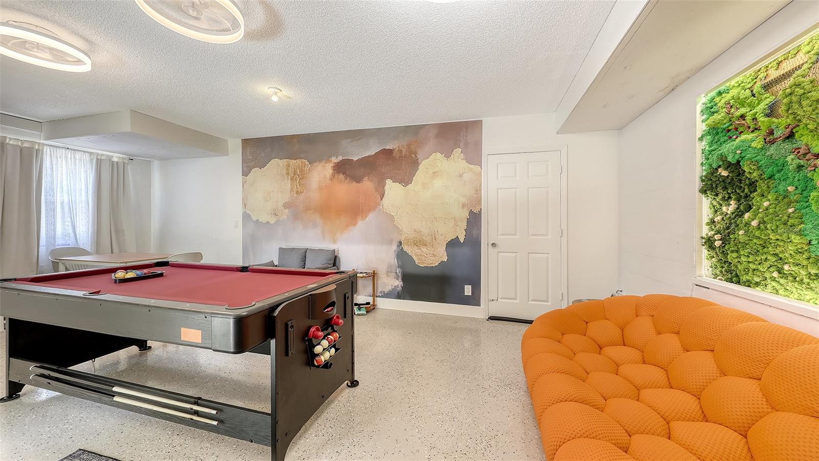 ADMIRAL BENBOW CLUB SUB THE - Residential Lease