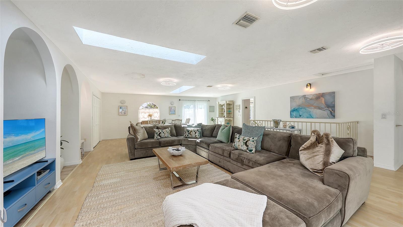 ADMIRAL BENBOW CLUB SUB THE - Residential Lease