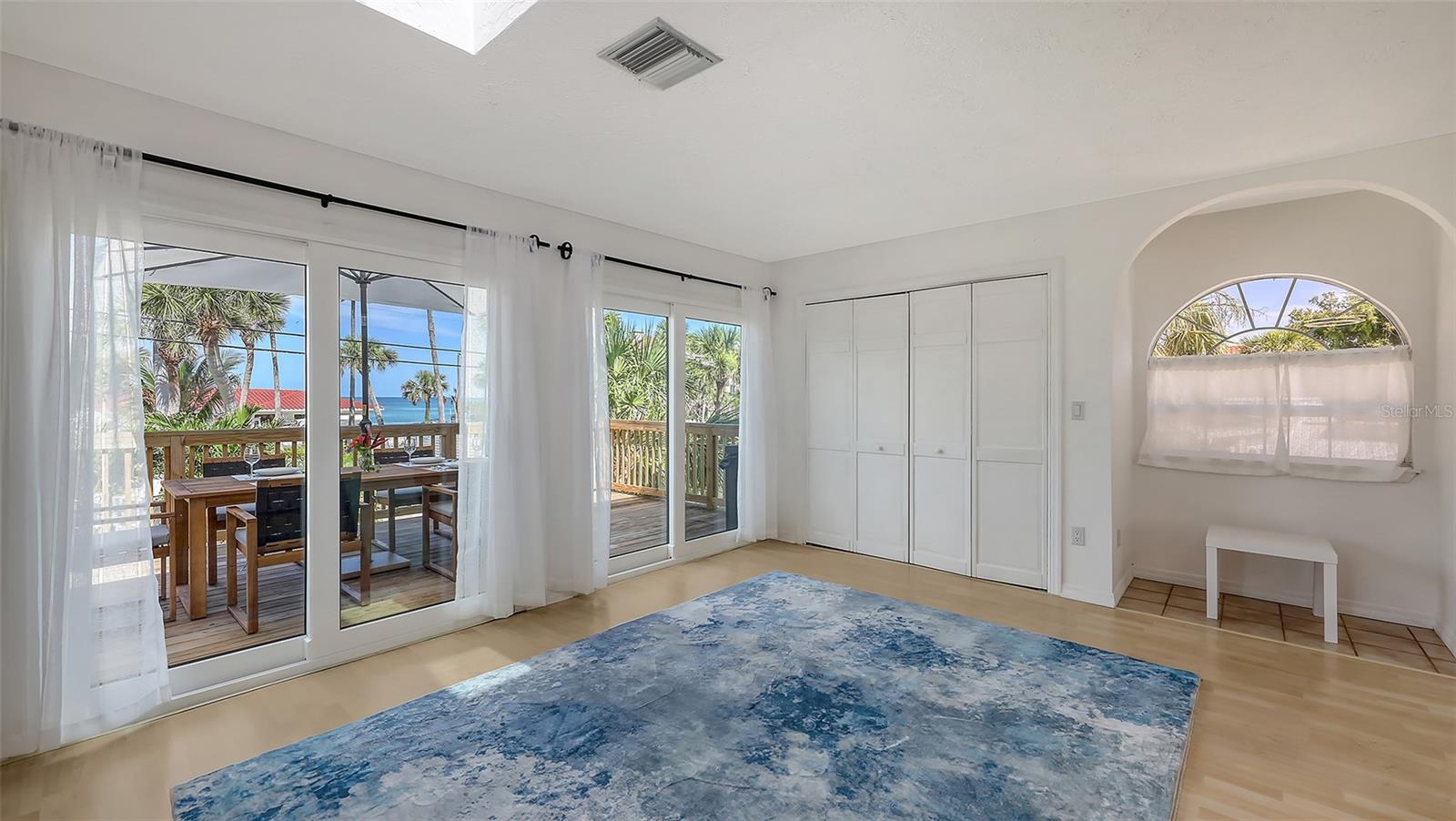 ADMIRAL BENBOW CLUB SUB THE - Residential Lease