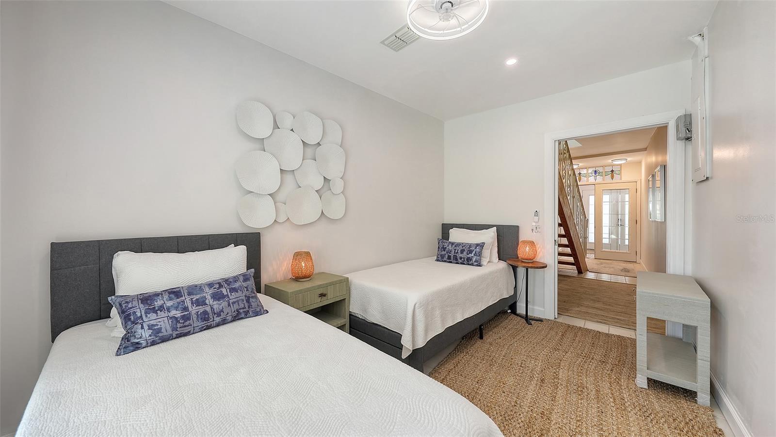 ADMIRAL BENBOW CLUB SUB THE - Residential Lease
