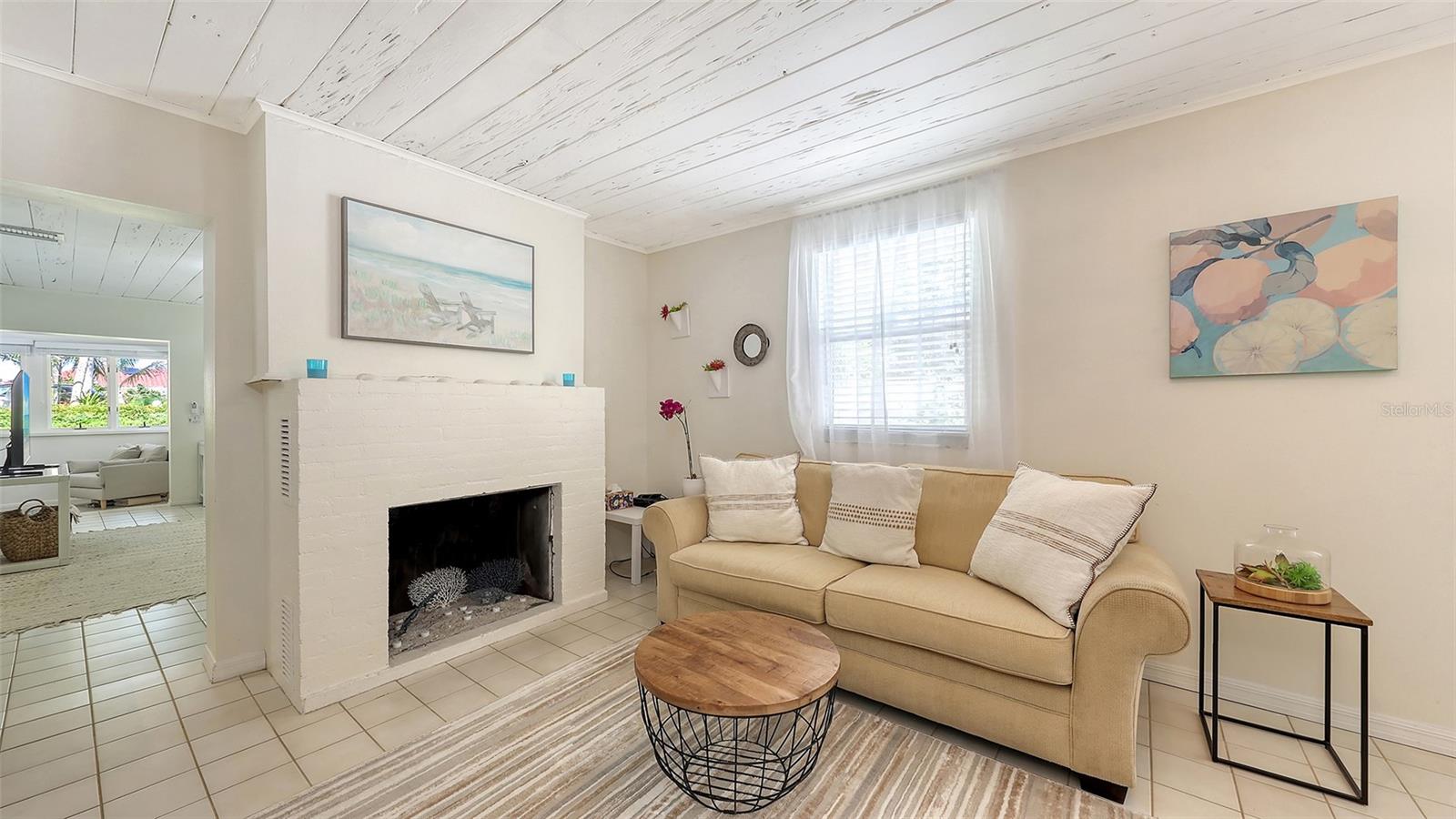 ADMIRAL BENBOW CLUB SUB THE - Residential Lease