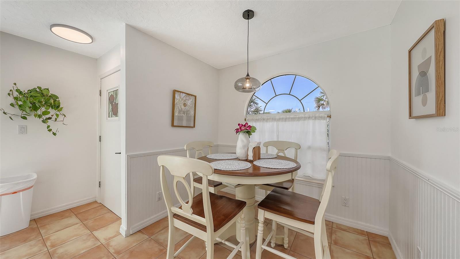 ADMIRAL BENBOW CLUB SUB THE - Residential Lease