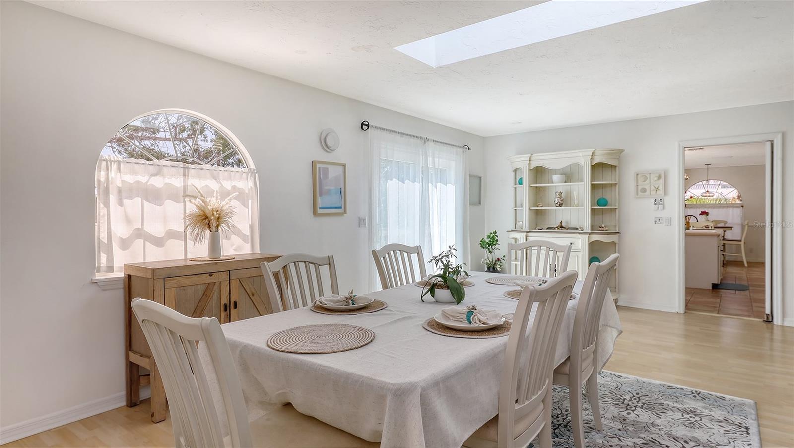 ADMIRAL BENBOW CLUB SUB THE - Residential Lease