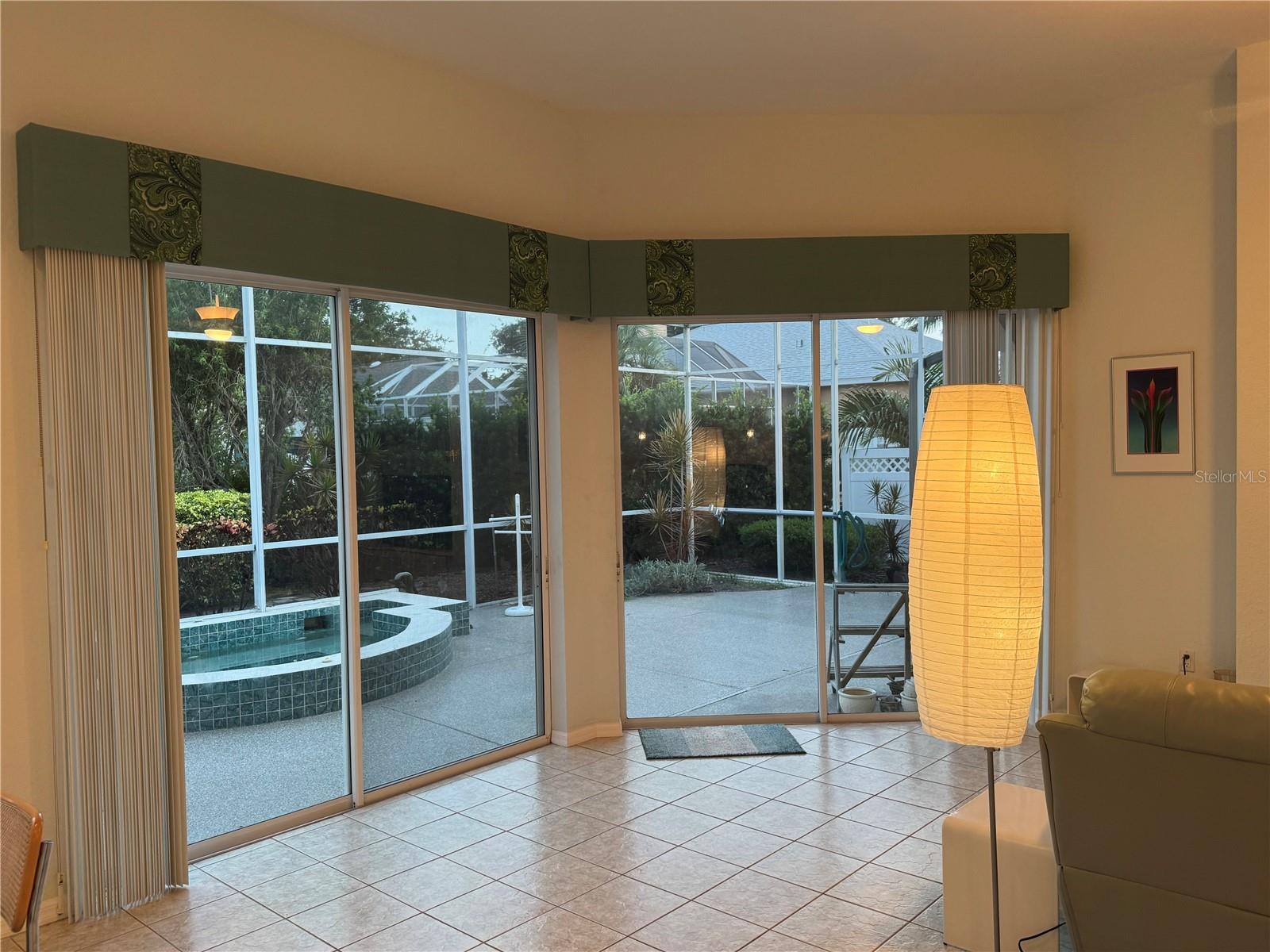 LAUREL OAK PARK - Residential