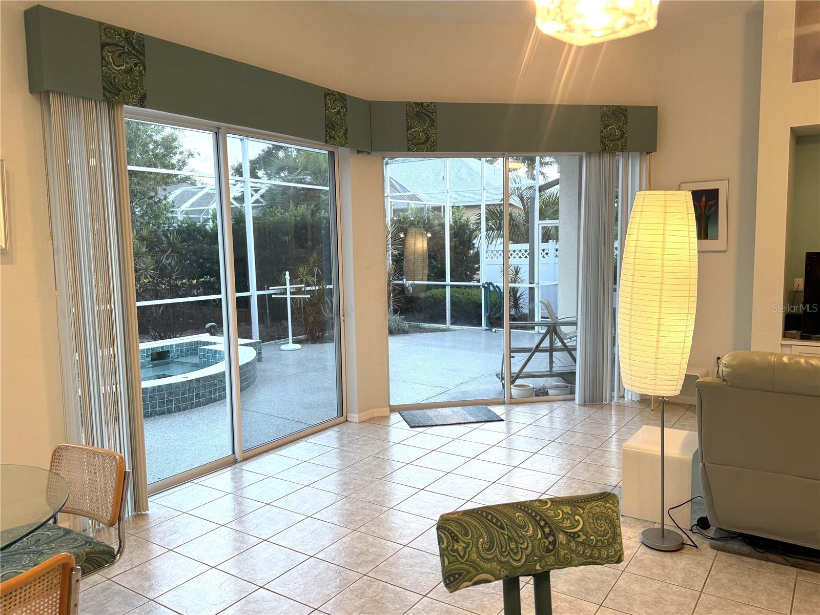 LAUREL OAK PARK - Residential