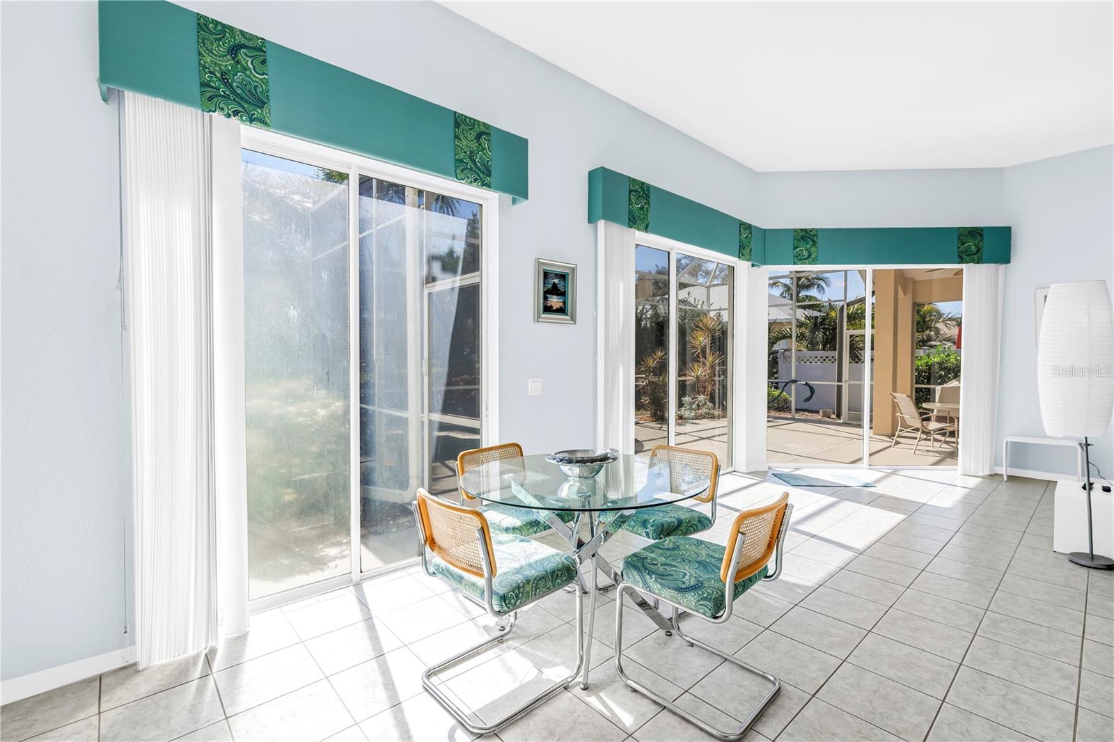 LAUREL OAK PARK - Residential