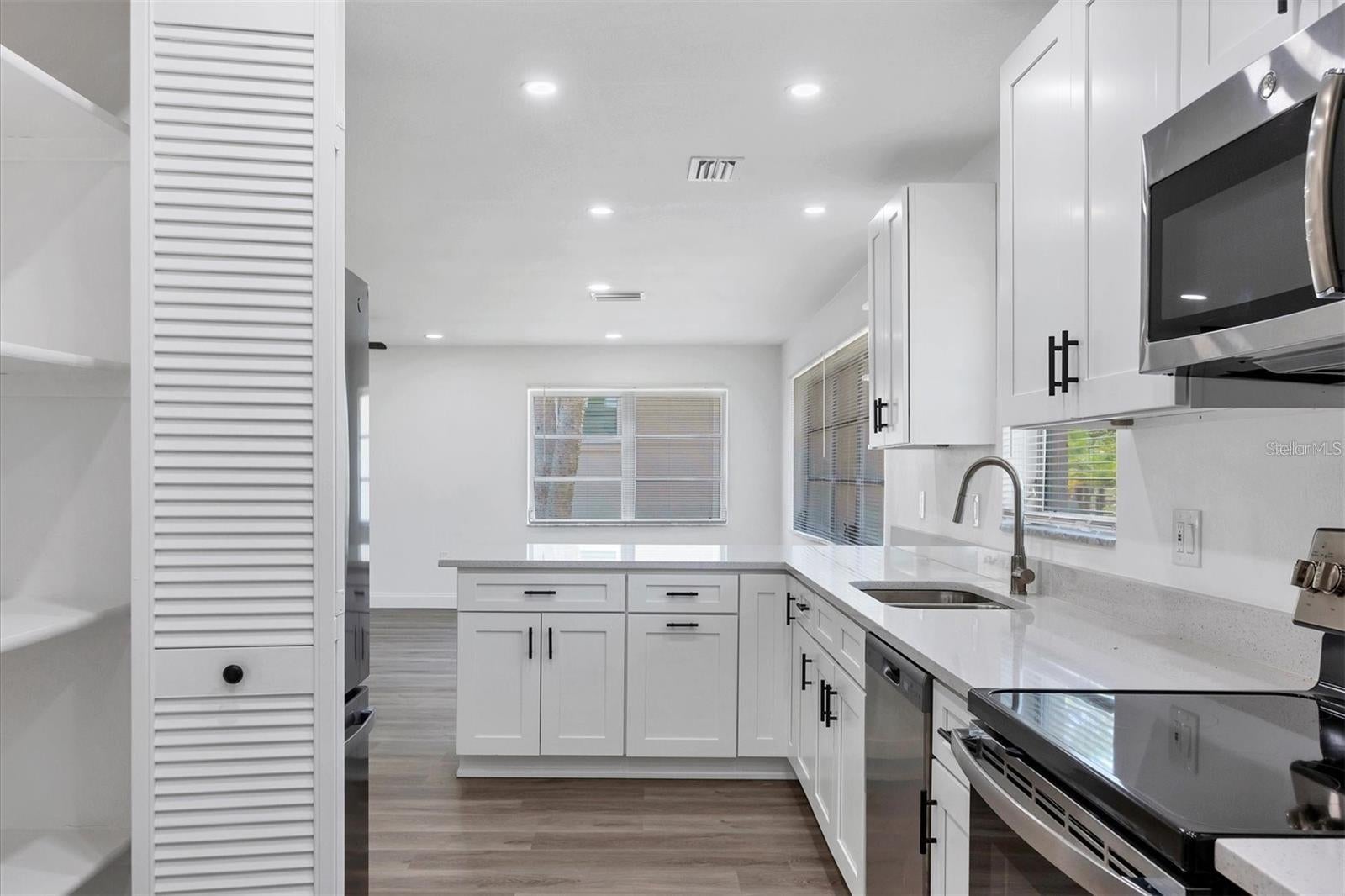 321 DANTE DRIVE 321