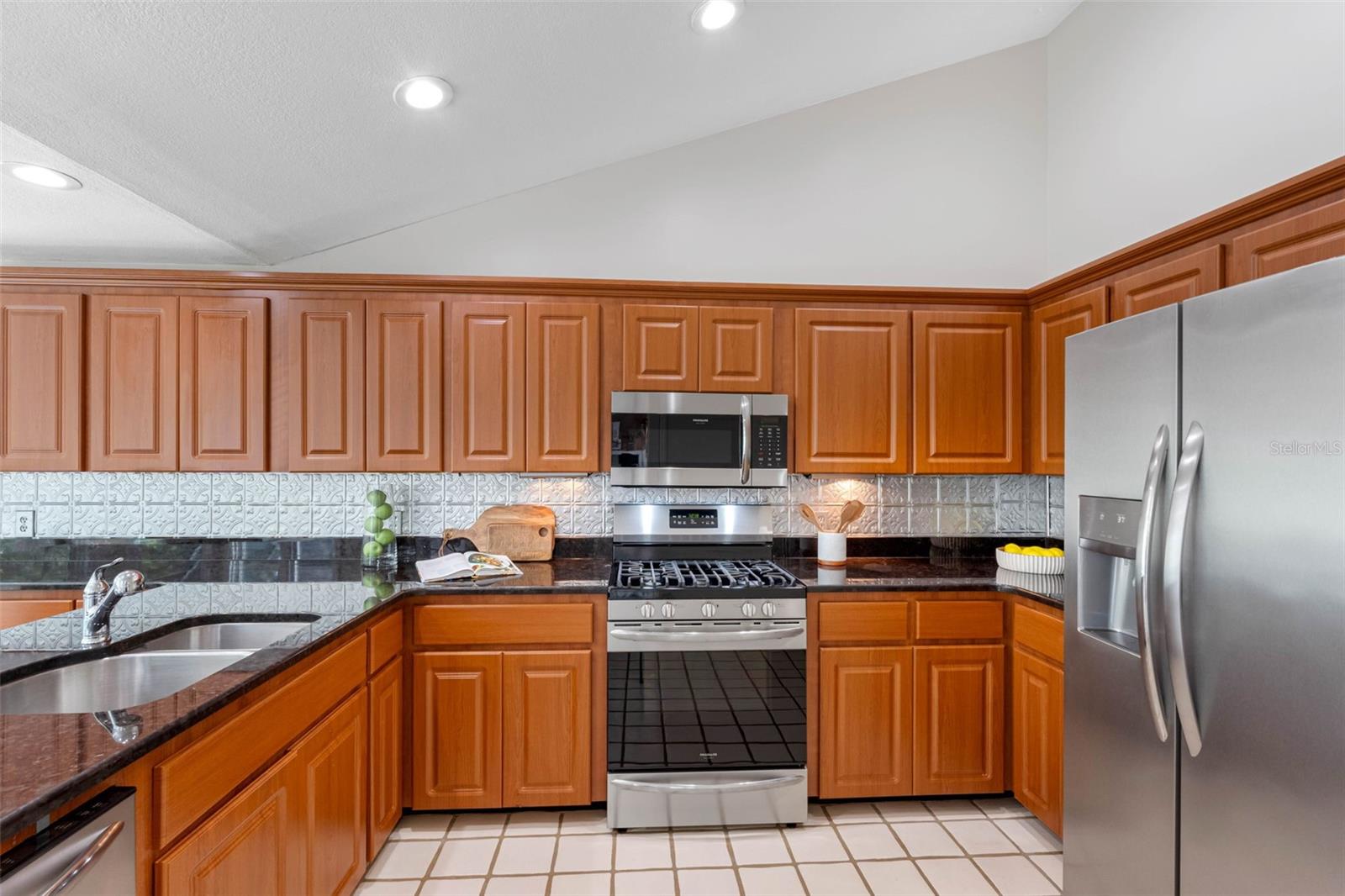 AUTUMN WOODS-UNIT II - Residential