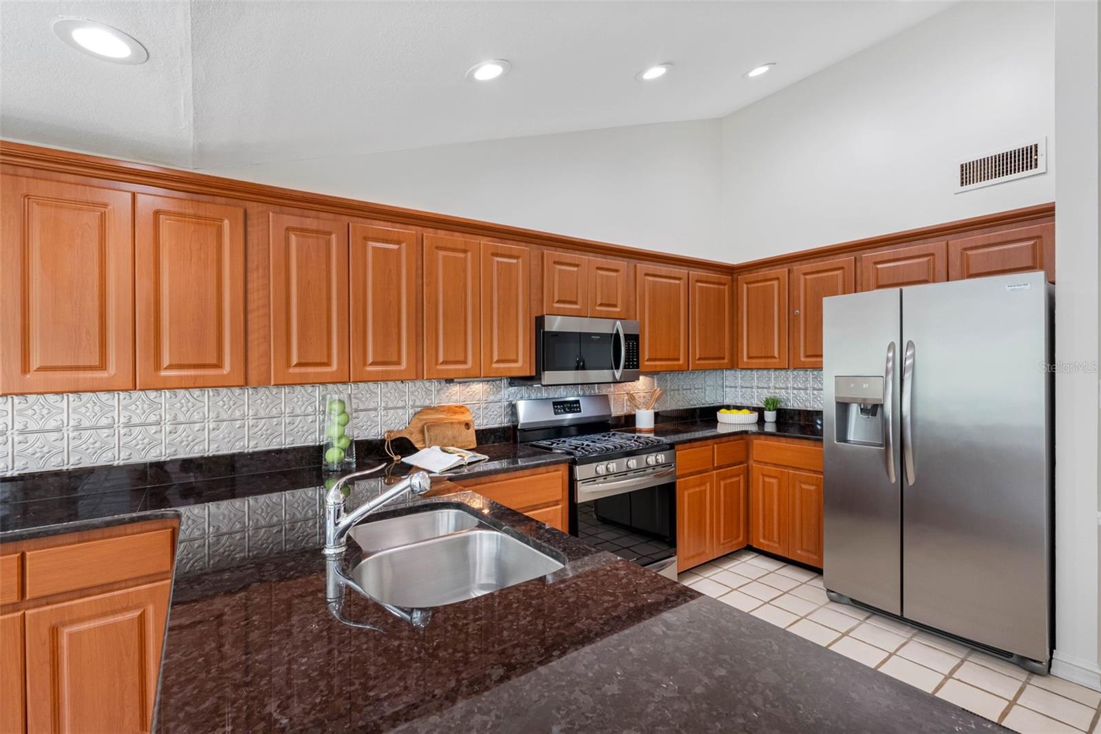 AUTUMN WOODS-UNIT II - Residential