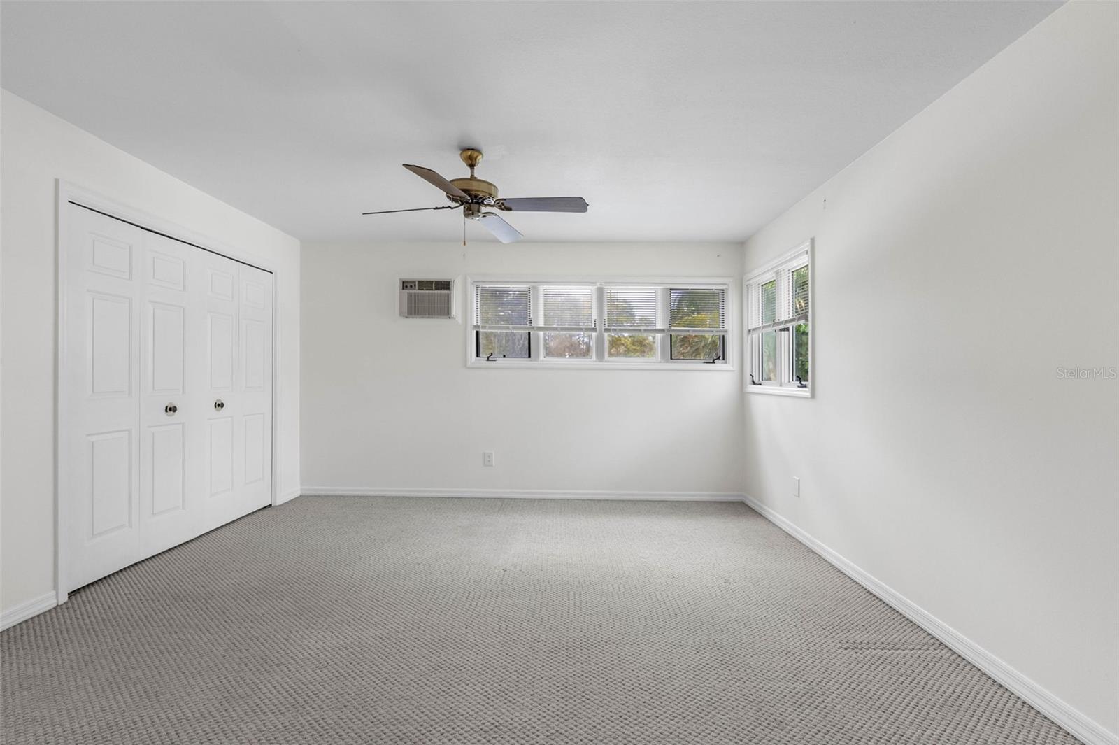 AUTUMN WOODS-UNIT II - Residential