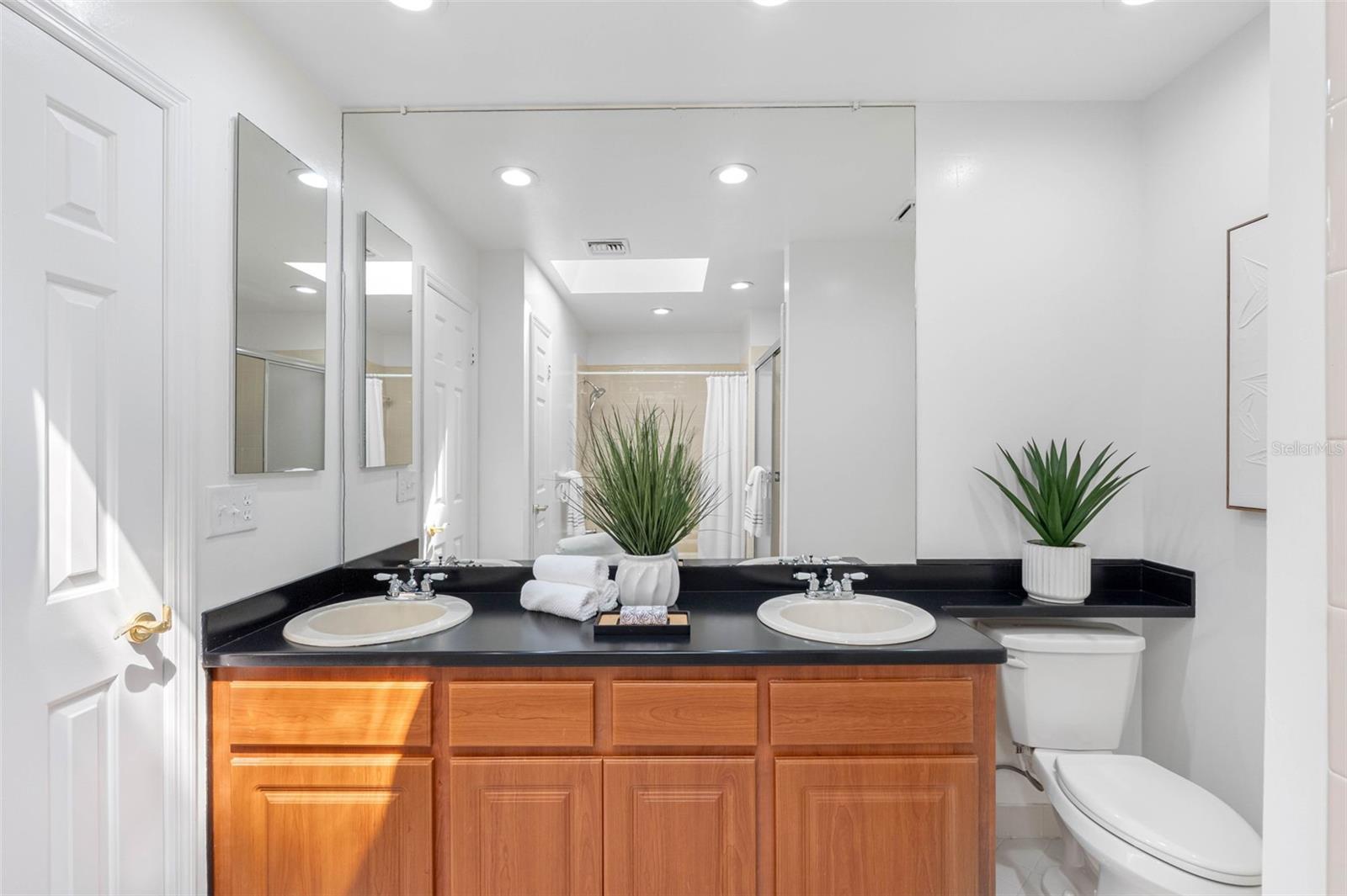 AUTUMN WOODS-UNIT II - Residential