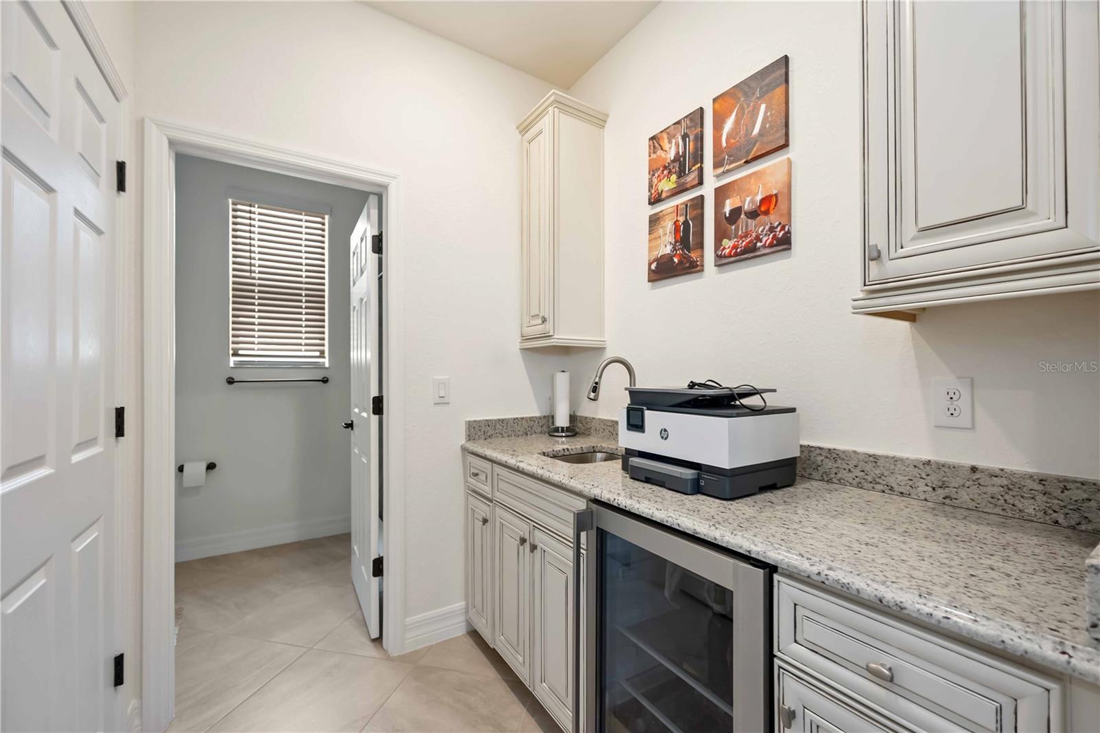 LAKEWOOD NATIONAL GOLF CULB PH II - Residential Lease