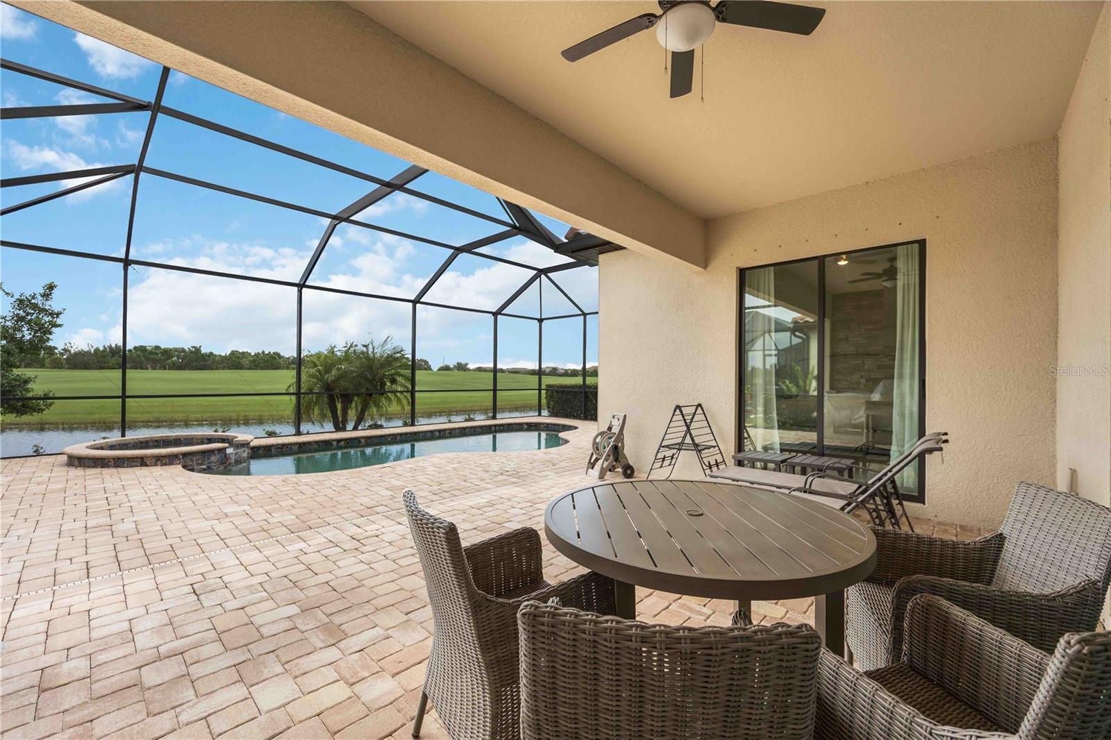 LAKEWOOD NATIONAL GOLF CULB PH II - Residential Lease