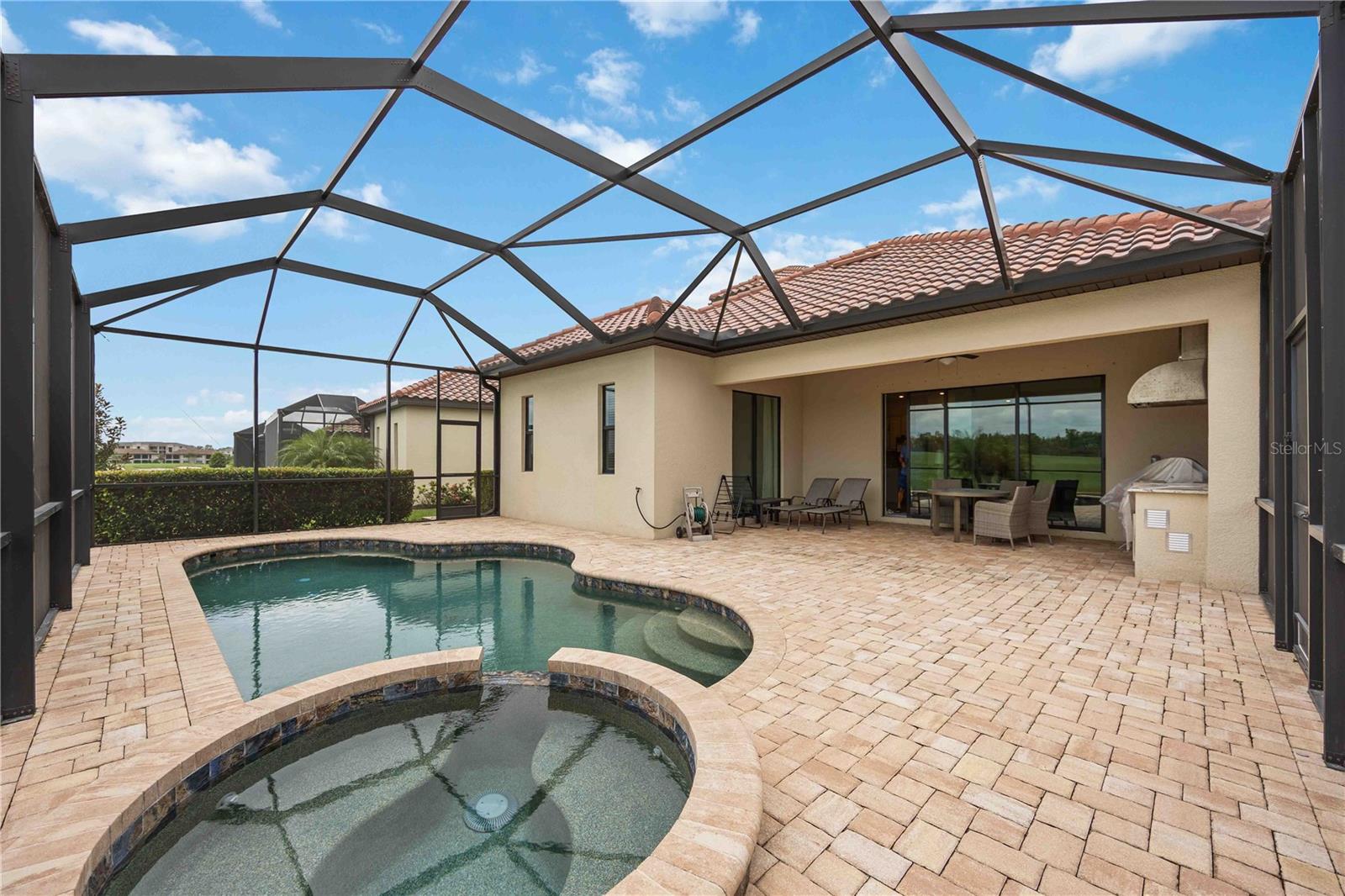 LAKEWOOD NATIONAL GOLF CULB PH II - Residential Lease