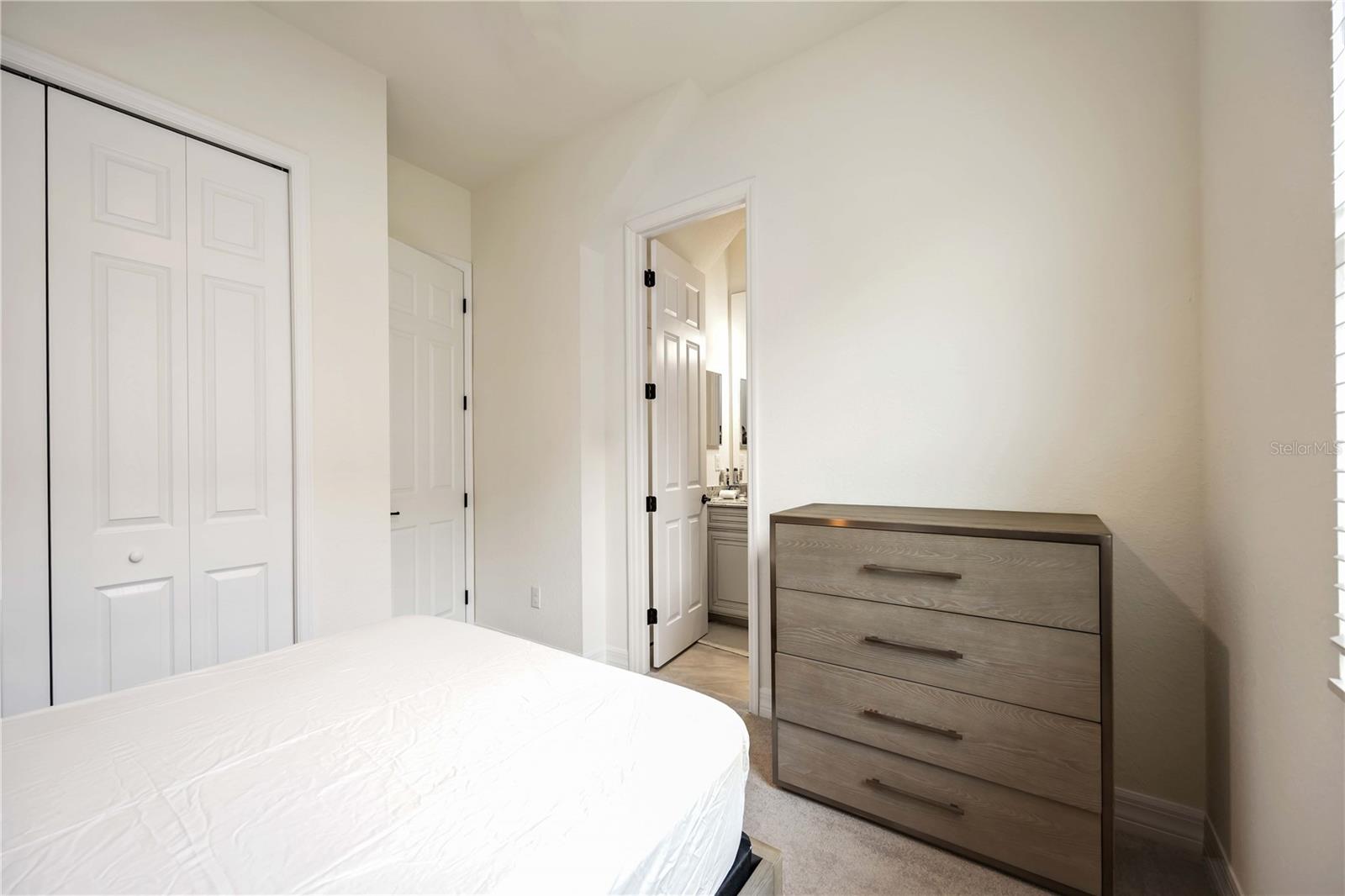 LAKEWOOD NATIONAL GOLF CULB PH II - Residential Lease