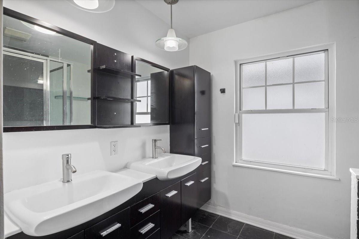 DUBSDREAD HEIGHTS - Residential