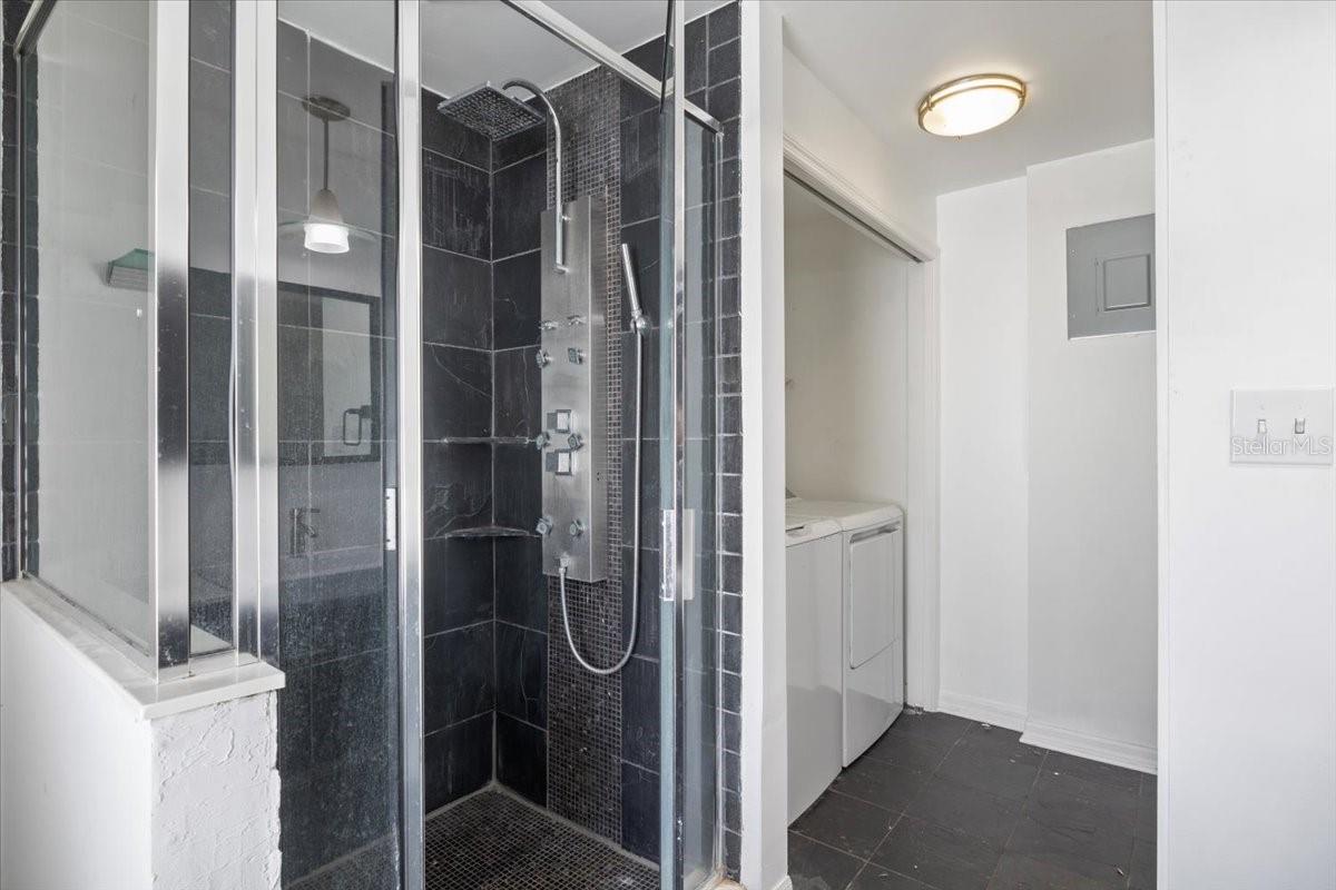 DUBSDREAD HEIGHTS - Residential