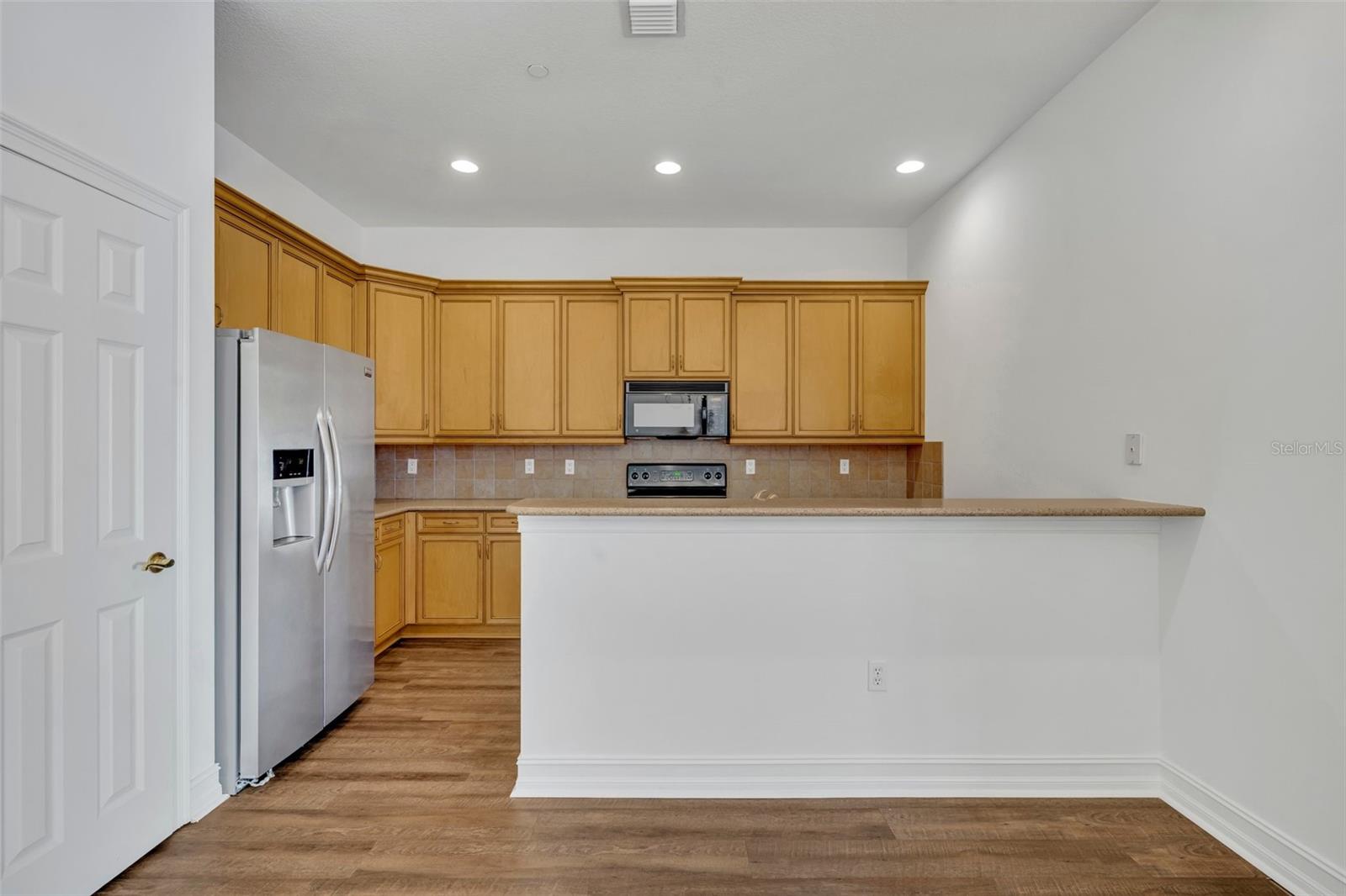 COUNTERPOINT ESTATES 14 - Residential Lease