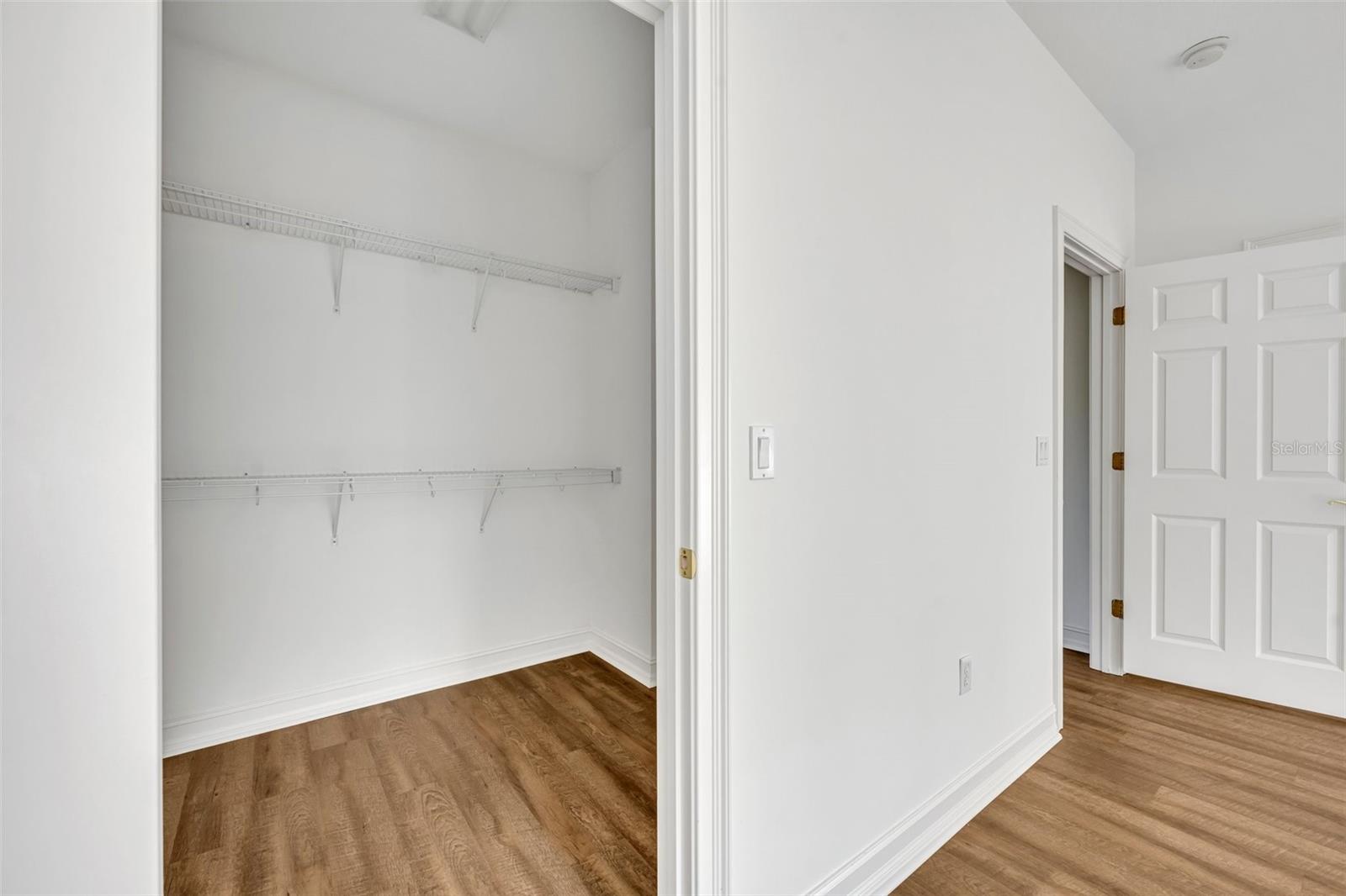 COUNTERPOINT ESTATES 14 - Residential Lease