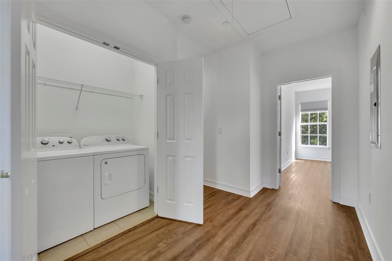 COUNTERPOINT ESTATES 14 - Residential Lease