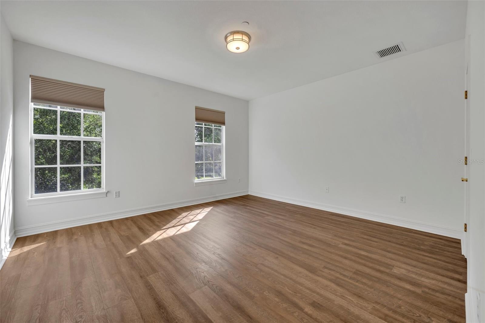 COUNTERPOINT ESTATES 14 - Residential Lease