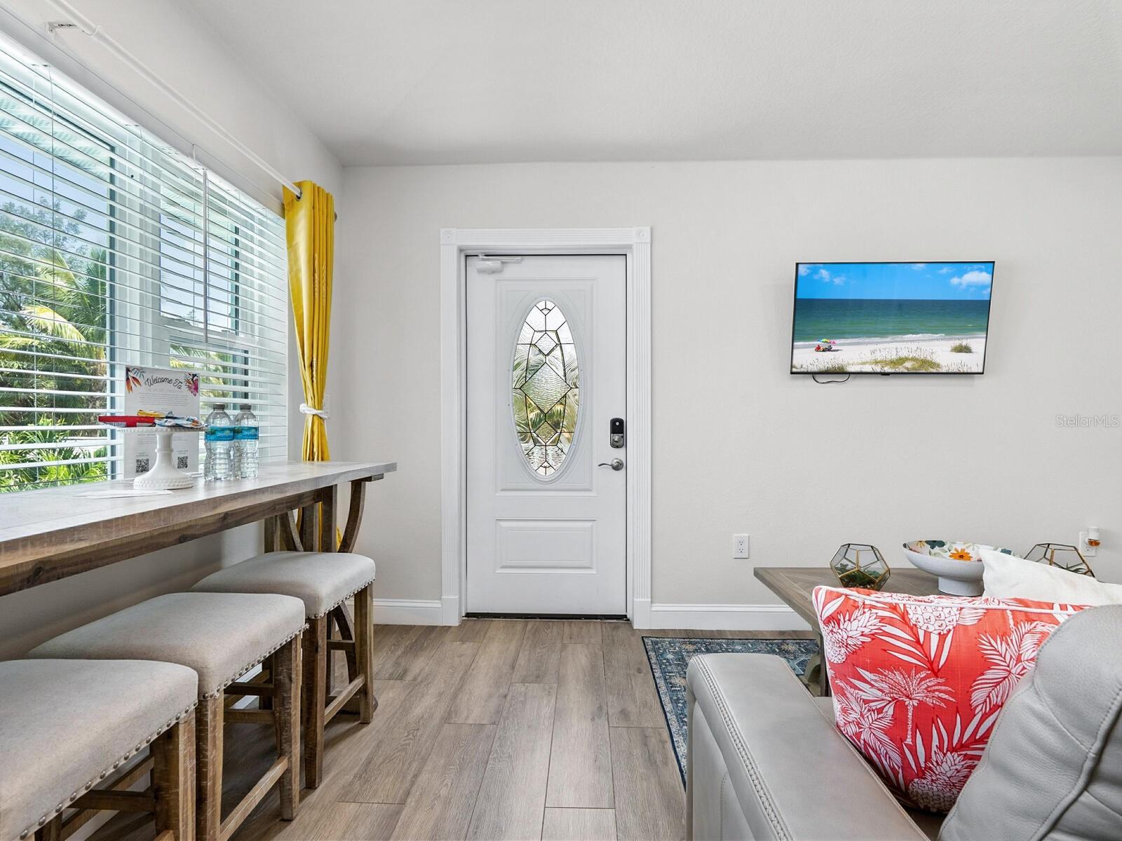 SARASOTA BEACH - Residential Income