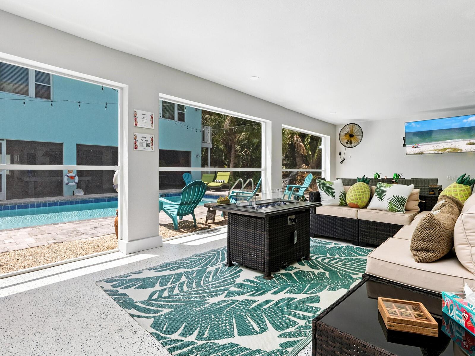 SARASOTA BEACH - Residential Income