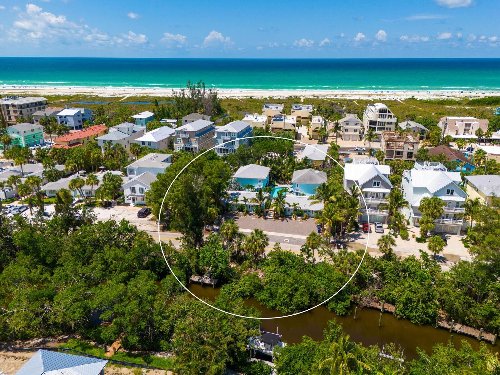 SARASOTA BEACH - Residential Income