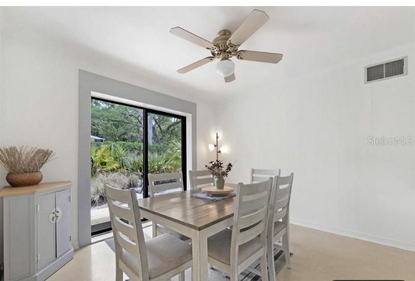 DAVIS SHORES - Residential